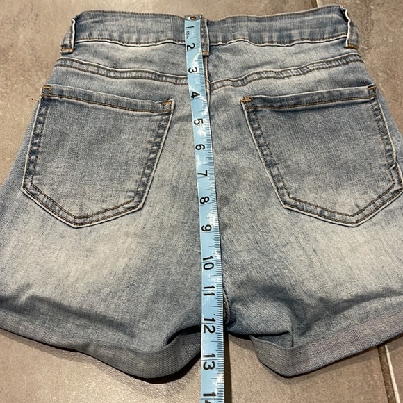 High Rise Shorts - Picture 5 of 6